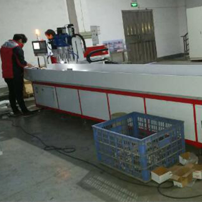 自動攻絲機的設計、運動方向及性能穩定判斷